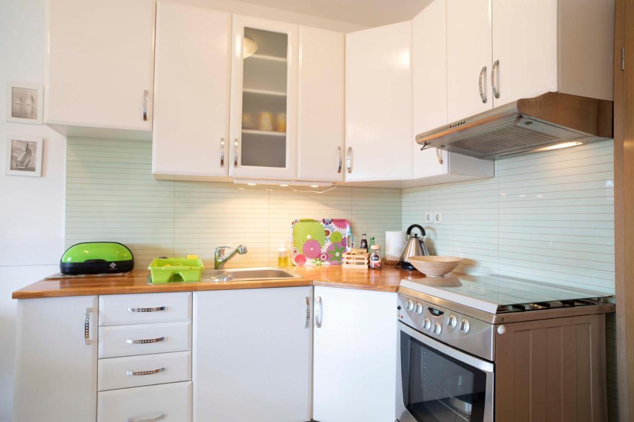 Apartman Adriatic Sea Проманья Экстерьер фото